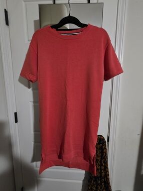 Nike Coral-Red Crewneck T-Shirt